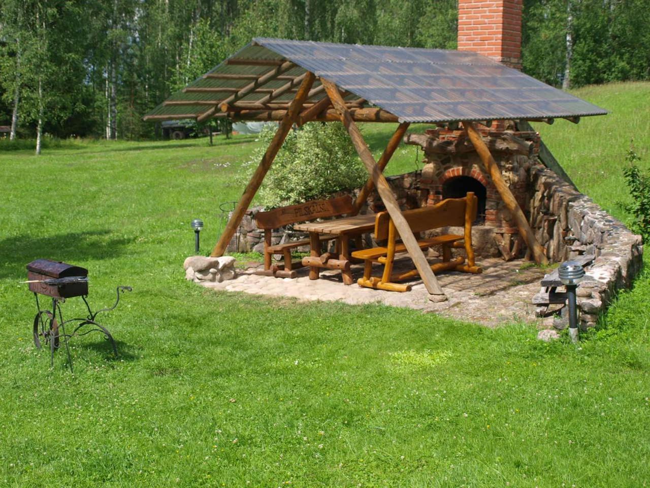 Guest House Pilskalni Rubene Exterior photo